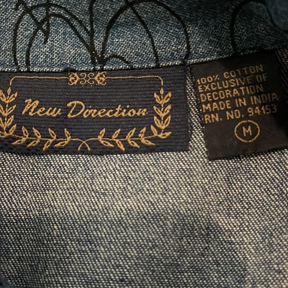 Embroidered jean jacket - Picture 3 of 3